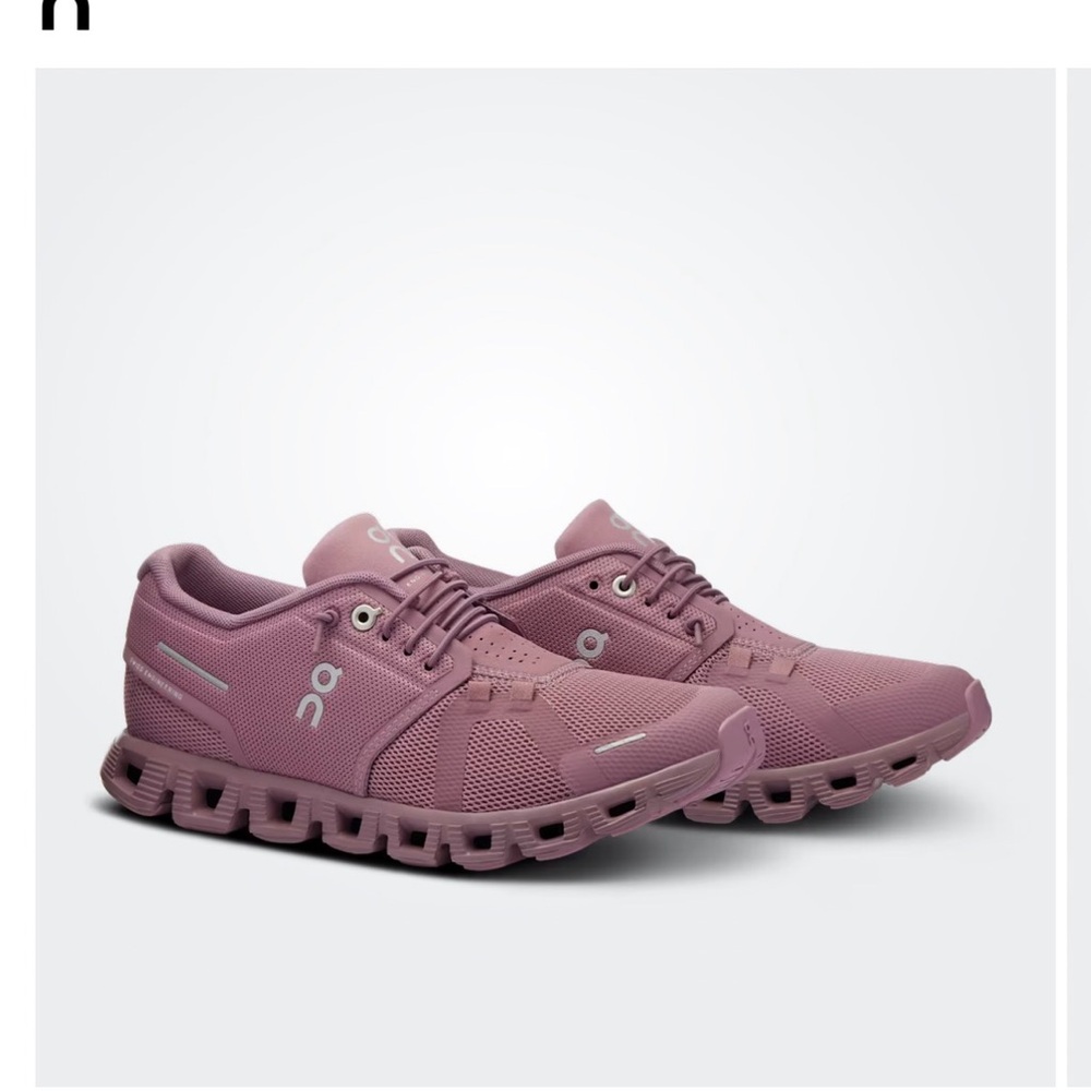 On Cloud 5 Sneakers in Fig